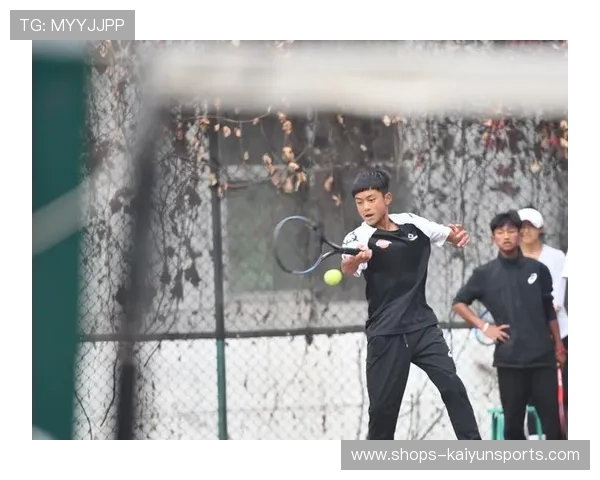 _校园网络球联赛：点燃学生的运动梦想_，校园网球场